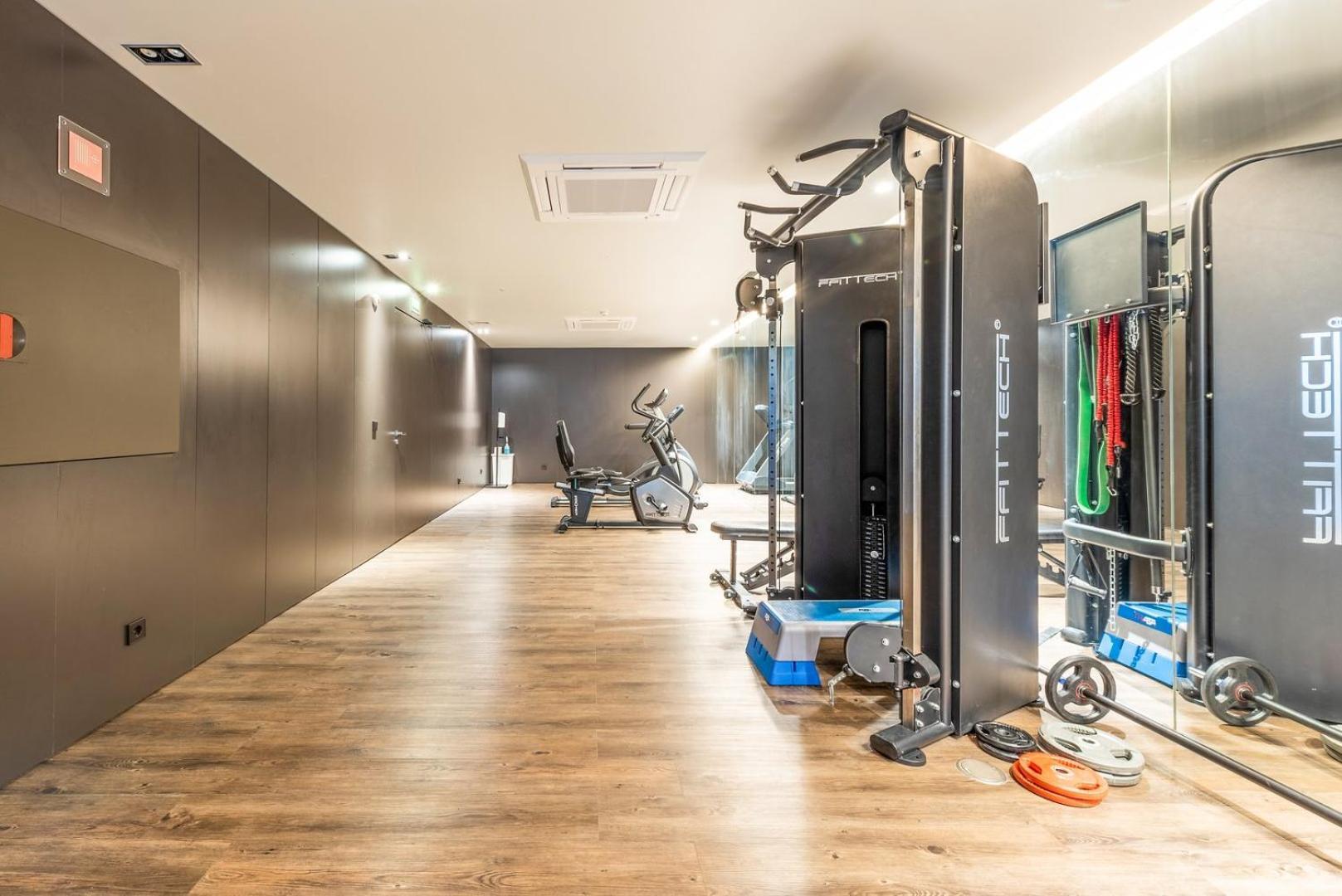 Ferienwohnung Guestready - 2Br Apt Carlos I With Terrace And Gym Lisboa Exterior foto
